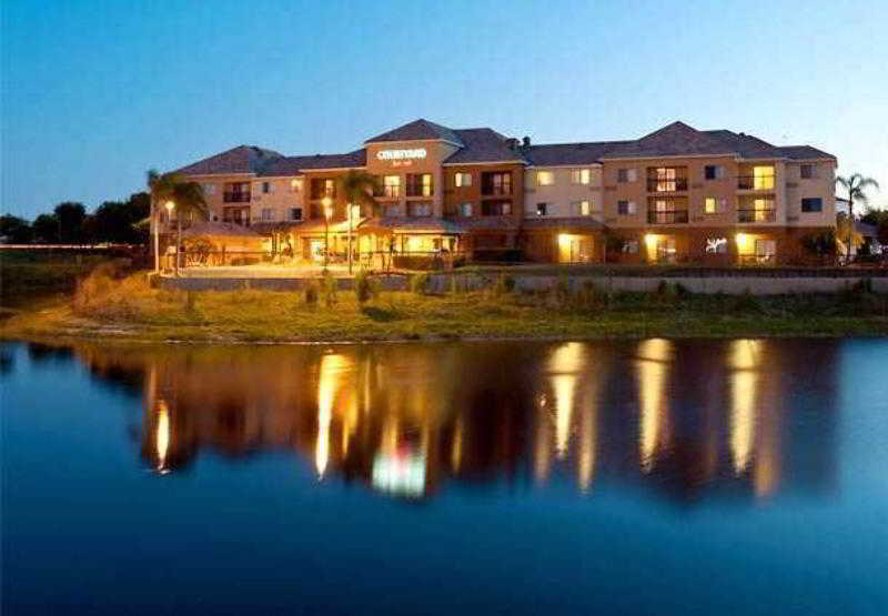 Courtyard By Marriott Orlando Lake Mary North Heathrow Exterior photo