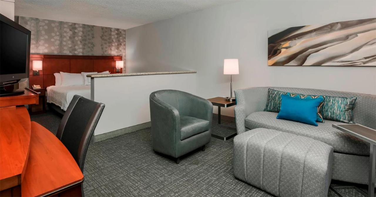 Courtyard By Marriott Orlando Lake Mary North Heathrow Exterior photo