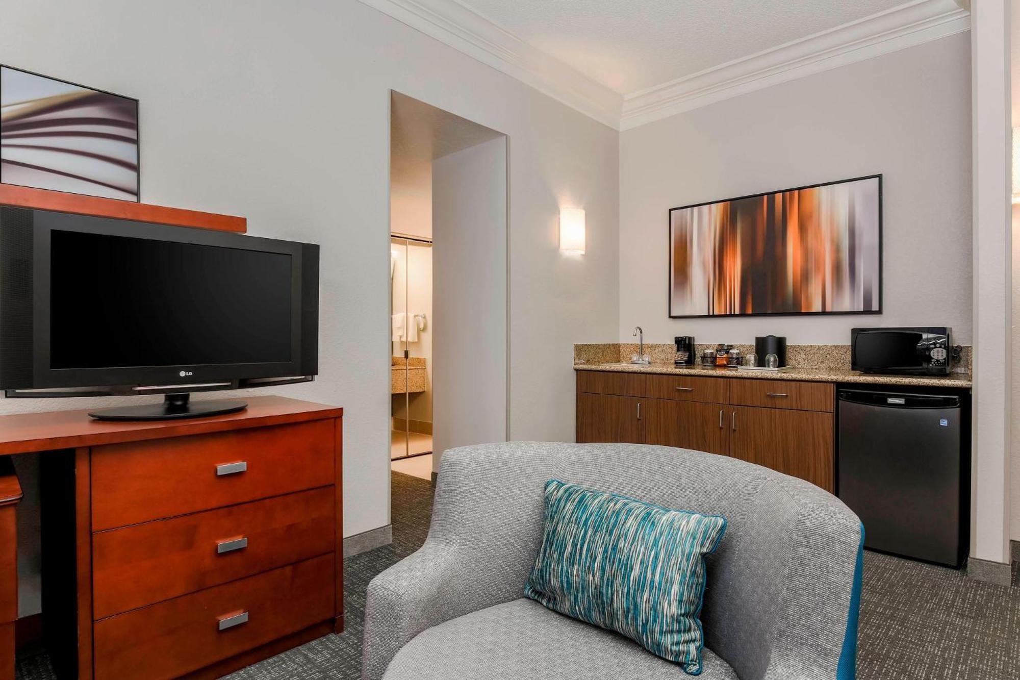 Courtyard By Marriott Orlando Lake Mary North Heathrow Exterior photo